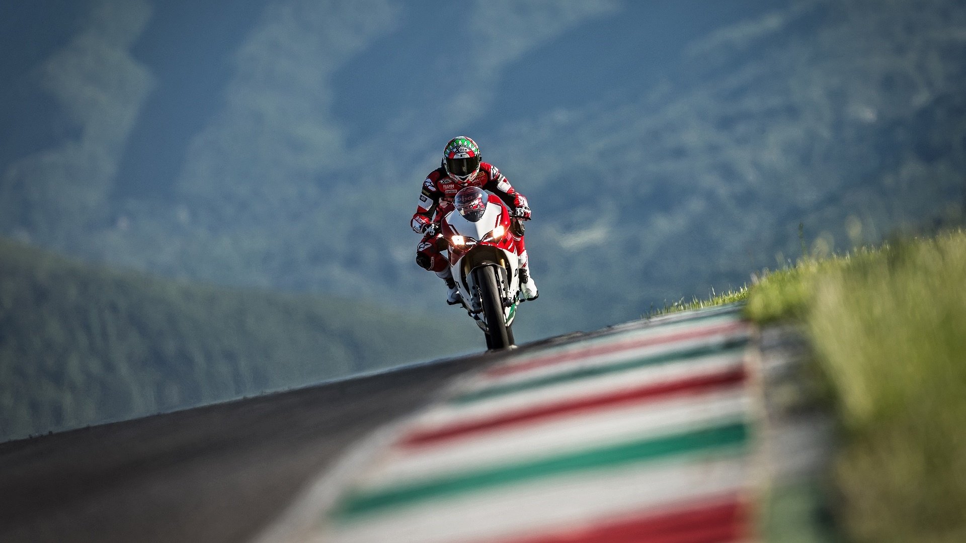 Kaiyun中国网页版入口-荣耀归来，德罗巴巅峰对决，穆雷30分钟激战湖人，胜负未卜的回归之夜